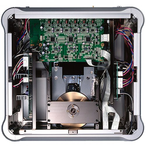 Внутри TEAC Esoteric P-01